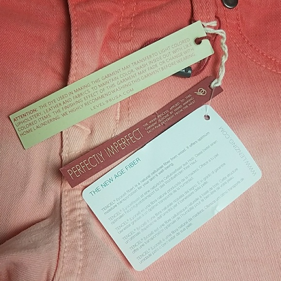 Level 99 Ombre Distressed Low Rise Shorts NWT - Picture 4 of 5